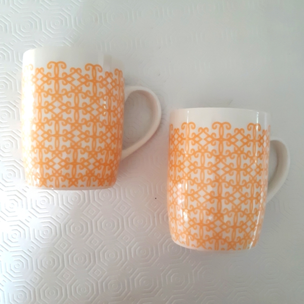 Set of 2 Starbucks mugs tangerine print
